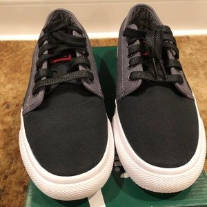 Men’s PUMA Canvas sneakers